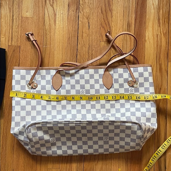 Checkered Tote Bag with Tan Accents - Picture 3 of 5